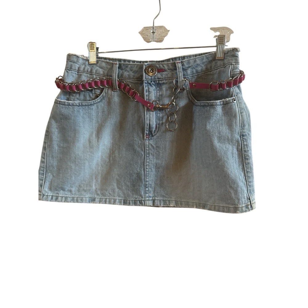 Vintage Squeeze Light Wash Denim Mini Skirt‎ Junior Size 11-12 Pink Metal Belt